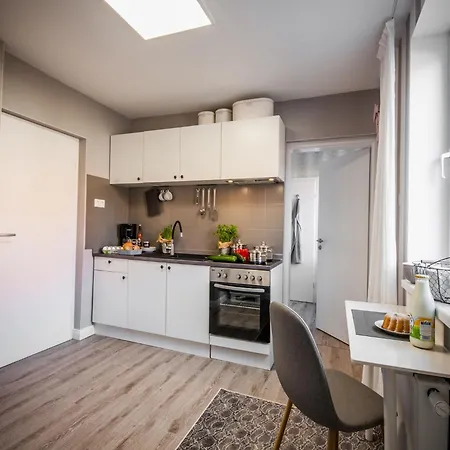 Apartment Appartement In Reizvoller Umgebung , Cleaning Included